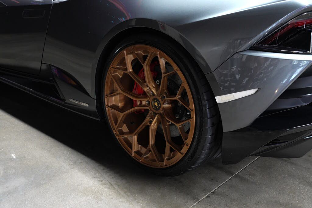 2020 Lamborghini Huracan photo 18