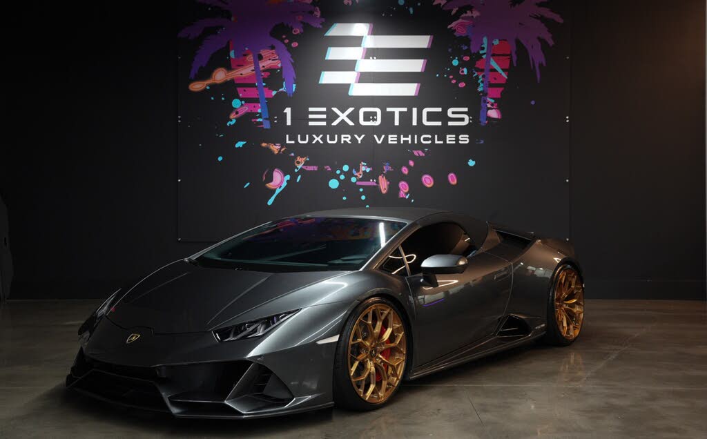 2020 Lamborghini Huracan photo 3