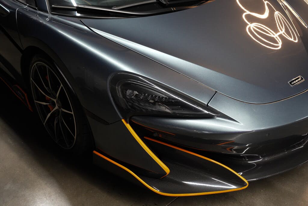 2020 McLaren 600LT Spider RWD photo 16