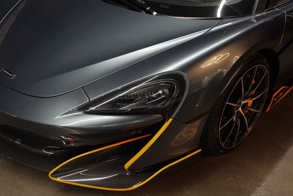 2020 McLaren 600LT Spider RWD photo 17