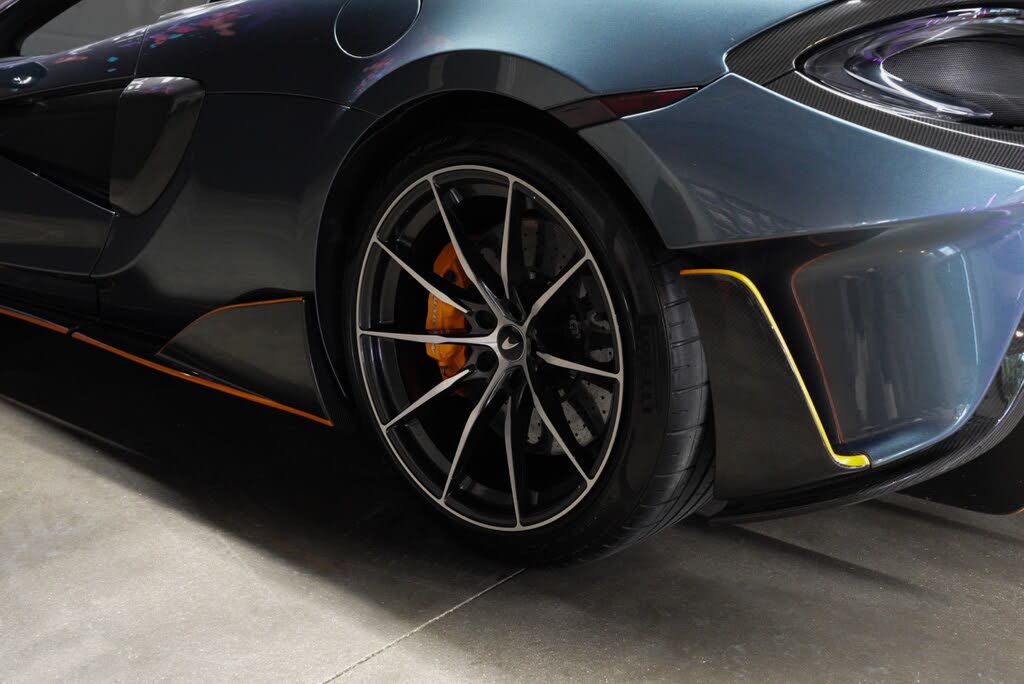 2020 McLaren 600LT Spider RWD photo 19