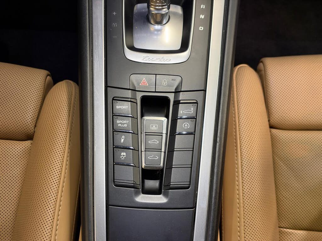 2014 Porsche 911 Turbo Coupe AWD photo 21 of 24