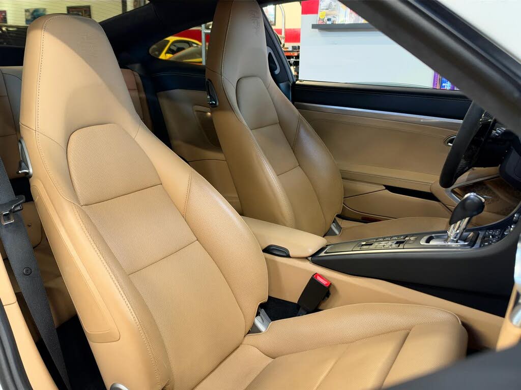 2014 Porsche 911 Turbo Coupe AWD photo 23 of 24