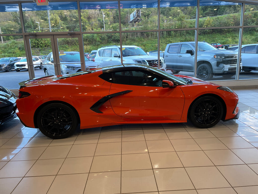 2027 Chevrolet Corvette Stingray 1LT Coupe RWD photo 4 of 24