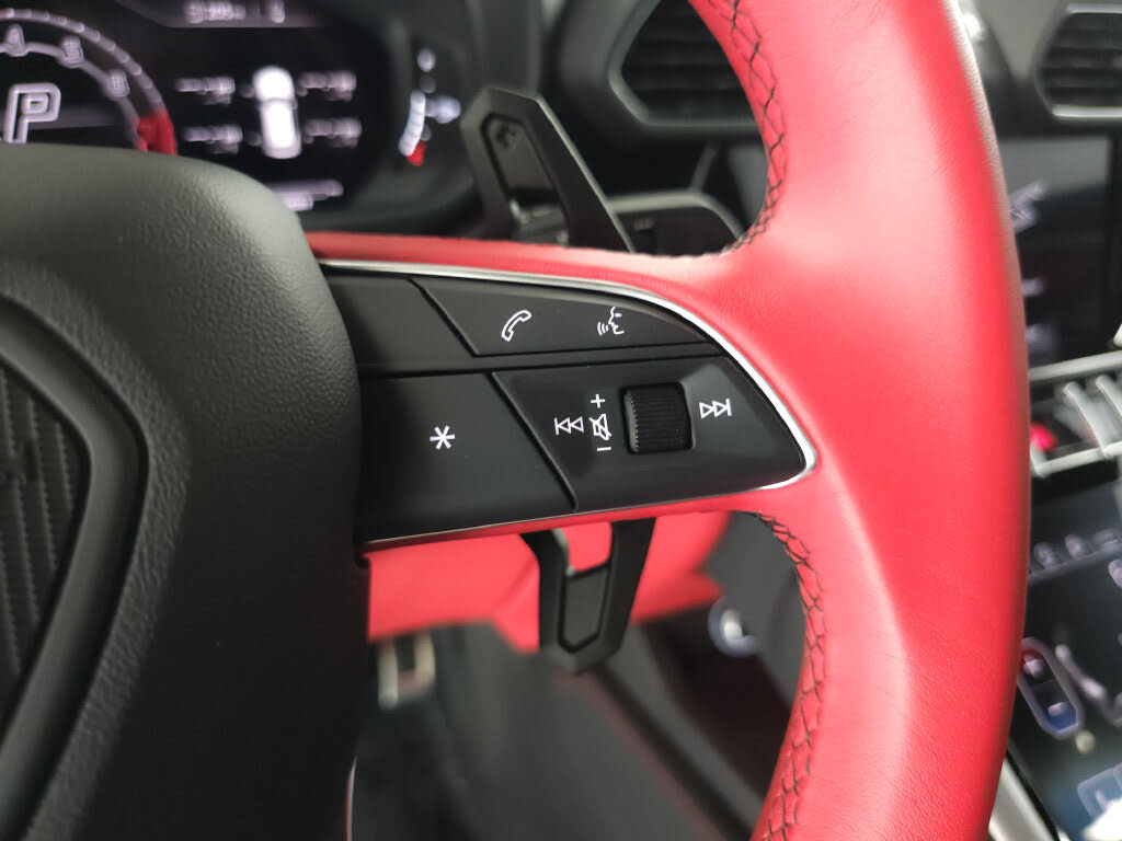 2023 Lamborghini Urus S AWD photo 12