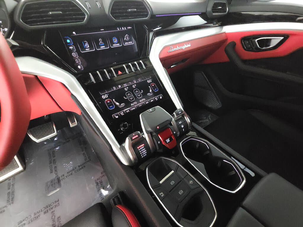 2023 Lamborghini Urus S AWD photo 14