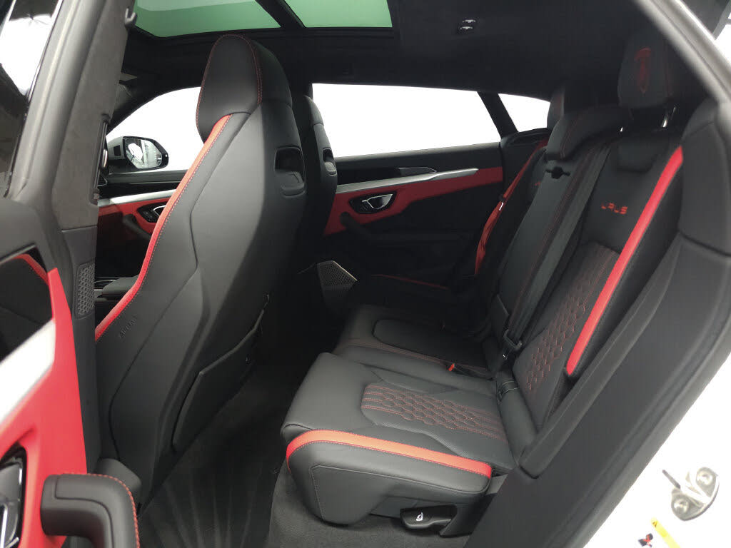 2023 Lamborghini Urus S AWD photo 21