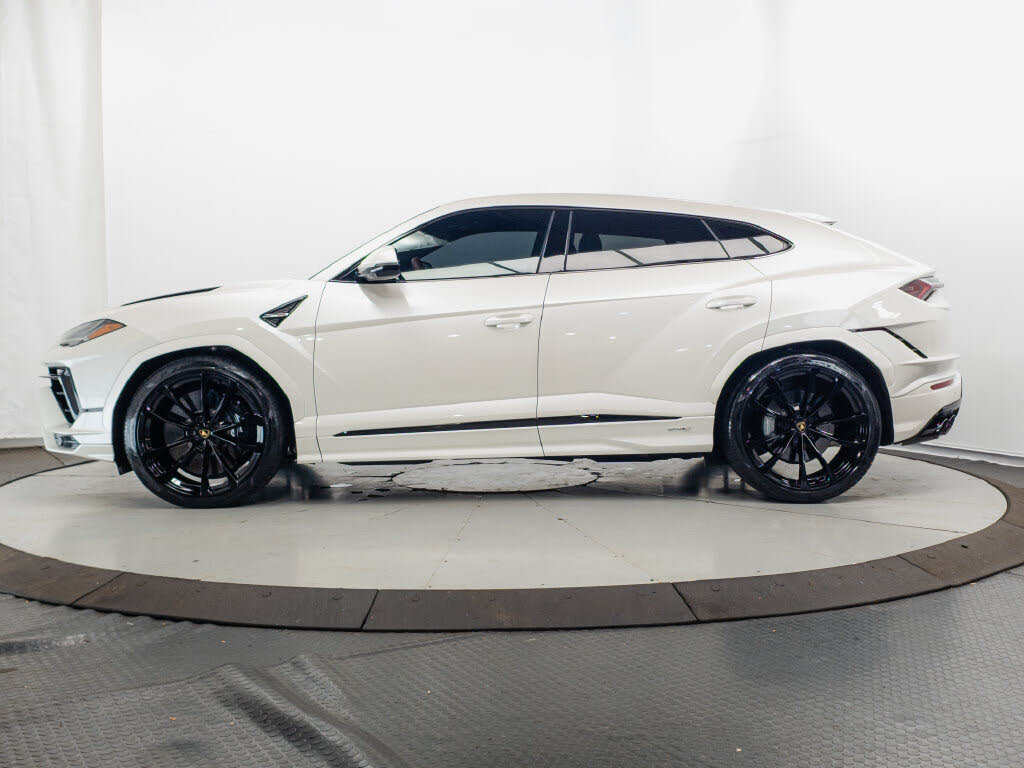 2023 Lamborghini Urus S AWD photo 4