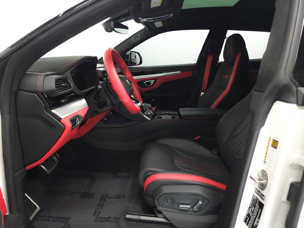 2023 Lamborghini Urus S AWD photo 7