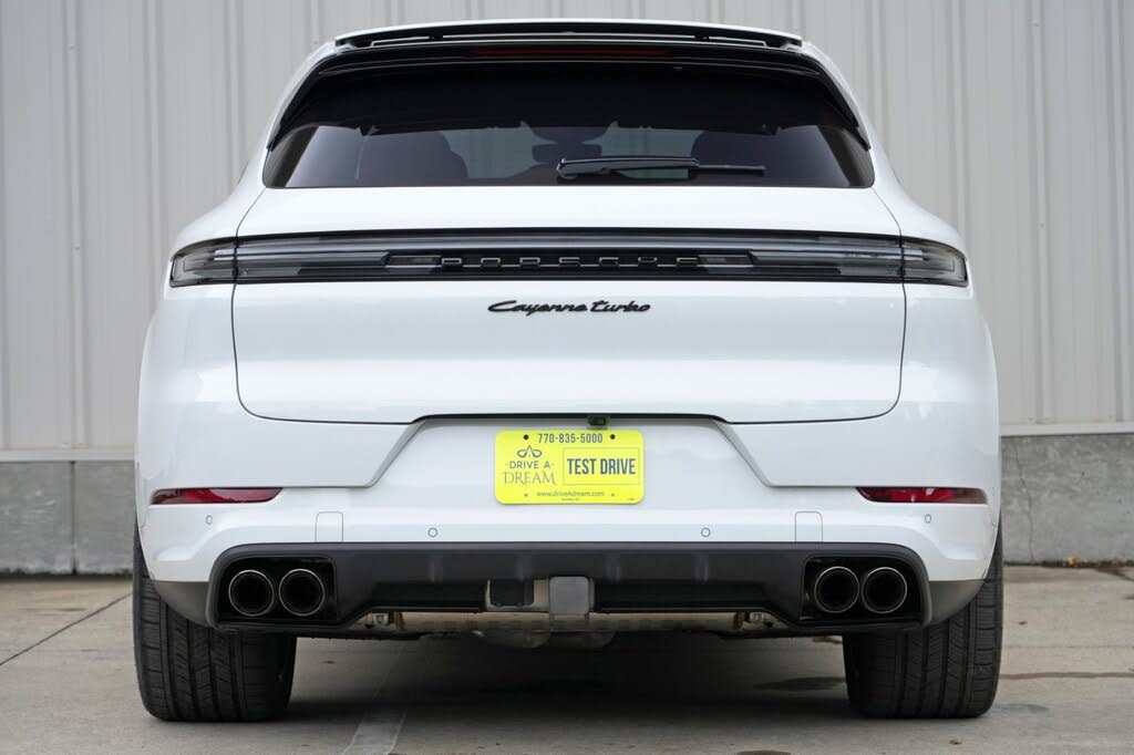 2024 Porsche Cayenne Turbo GT AWD photo 11