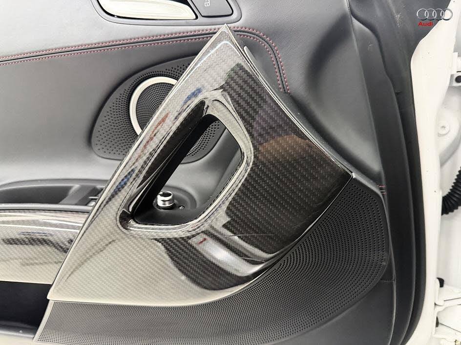 2015 Audi R8 quattro V8 Spyder AWD photo 14 of 24