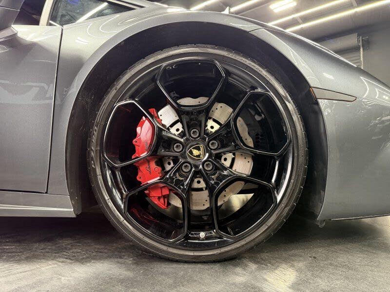 2018 Lamborghini Huracan LP 580-2 Coupe RWD photo 20
