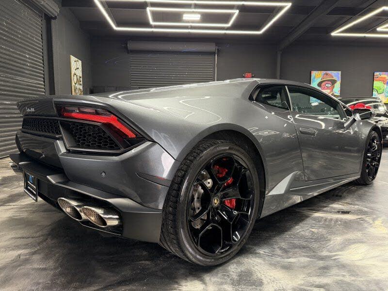 2018 Lamborghini Huracan LP 580-2 Coupe RWD photo 5