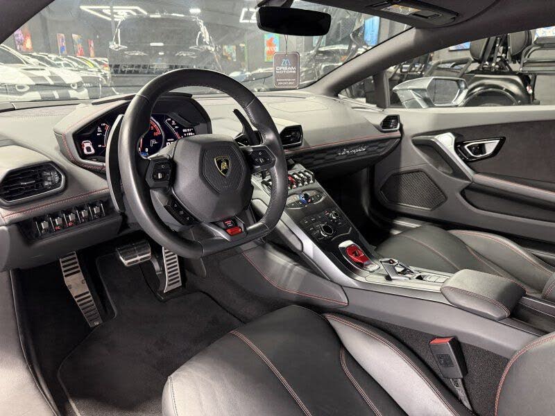 2018 Lamborghini Huracan LP 580-2 Coupe RWD photo 9