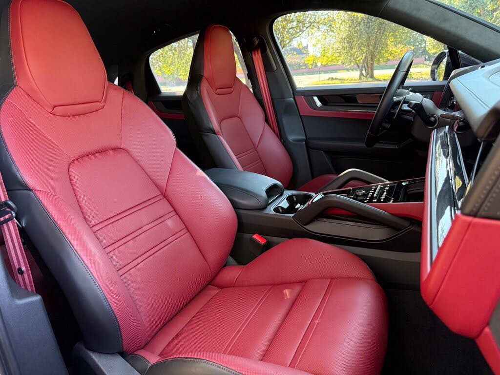 2024 Porsche Cayenne Turbo GT AWD photo 16