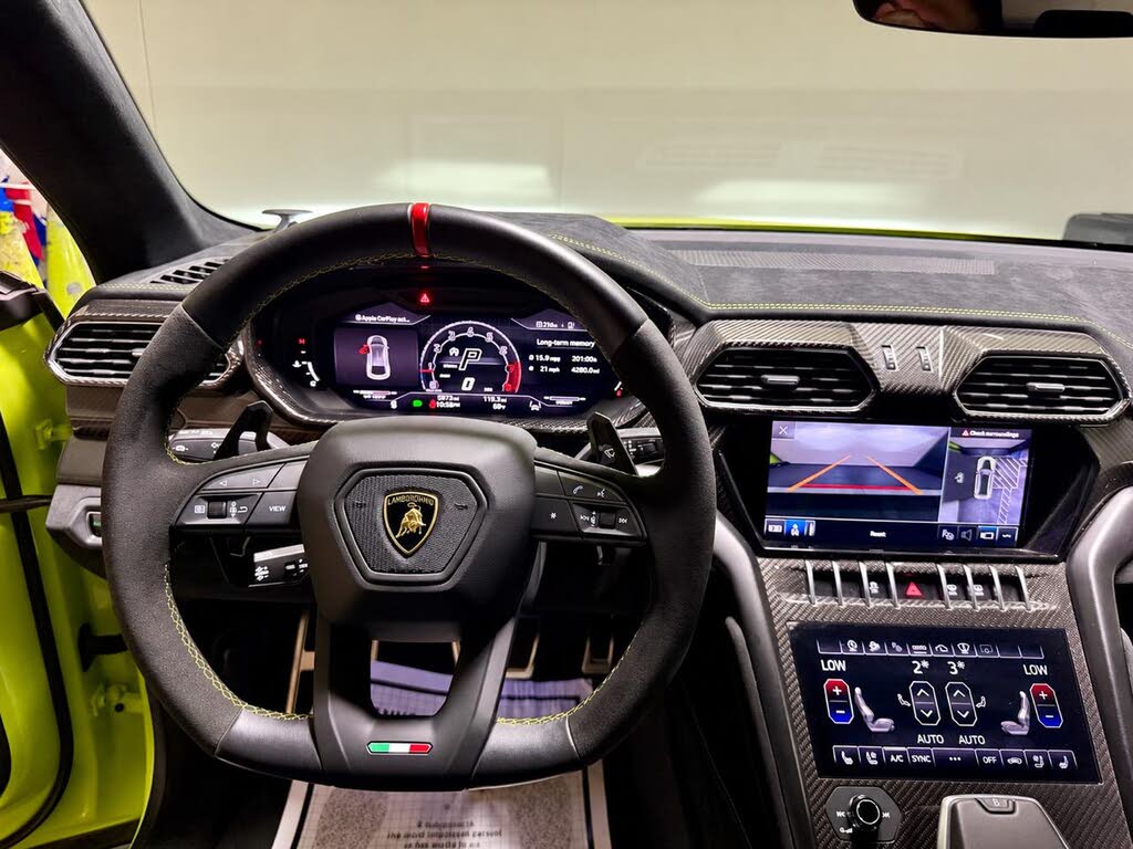 2023 Lamborghini Urus Performante AWD photo 21