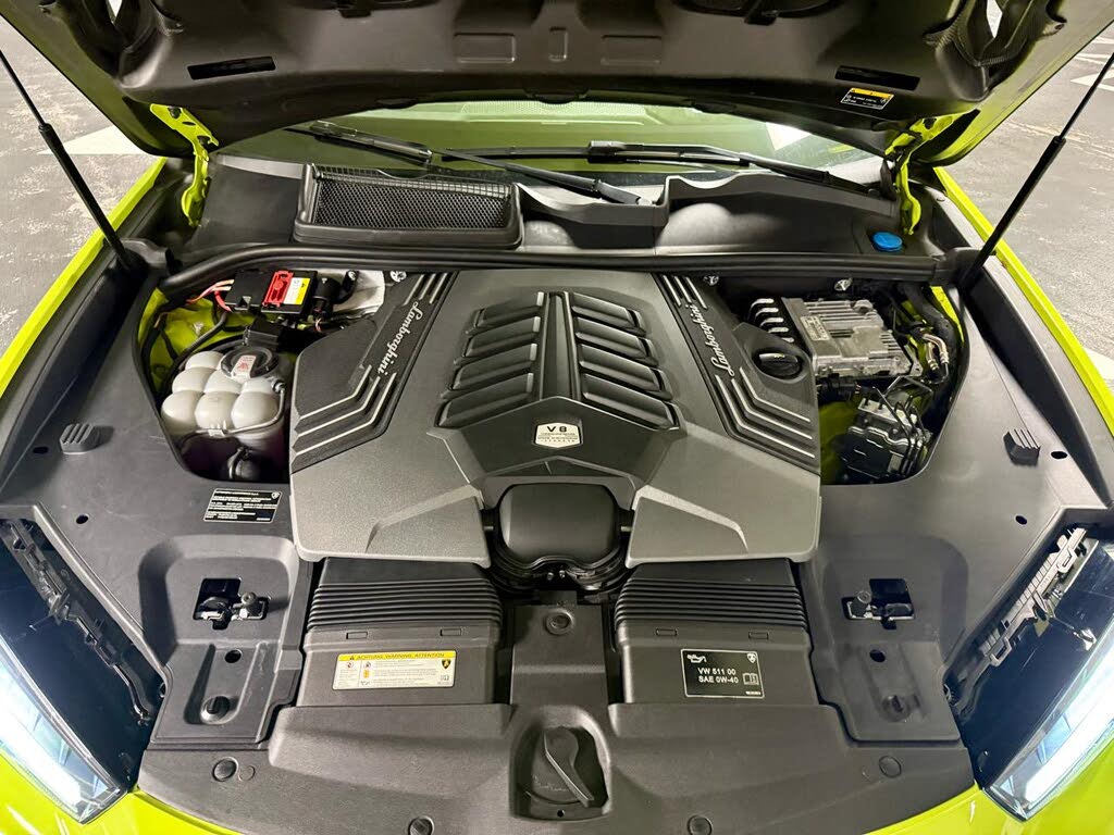 2023 Lamborghini Urus Performante AWD photo 6