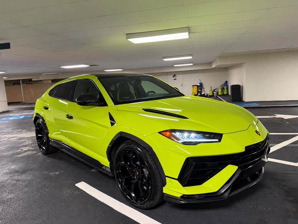 2023 Lamborghini Urus Performante AWD photo 8