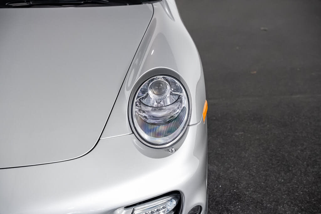 2007 Porsche 911 Turbo Coupe AWD photo 8 of 24