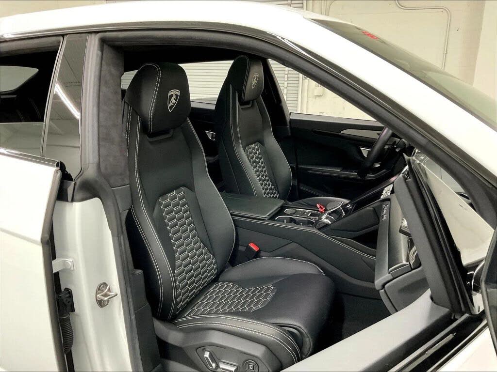 2024 Lamborghini Urus S AWD photo 12