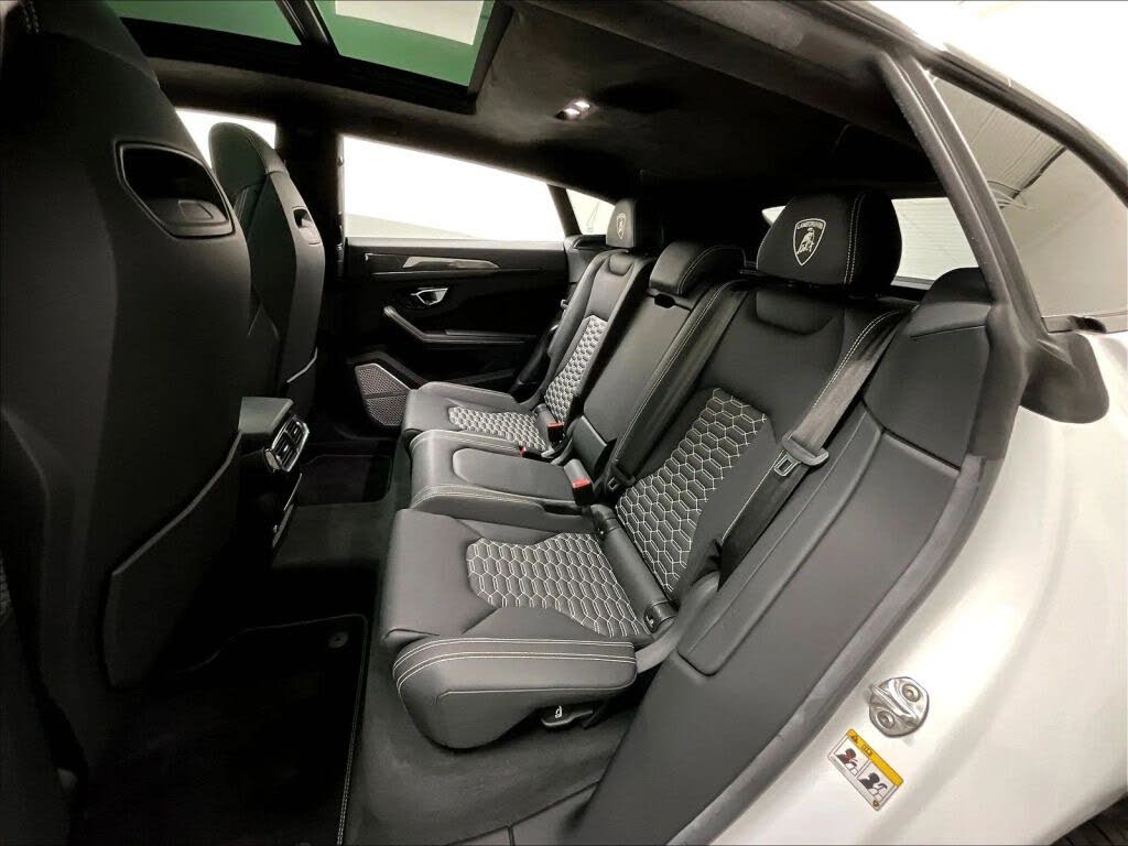 2024 Lamborghini Urus S AWD photo 14