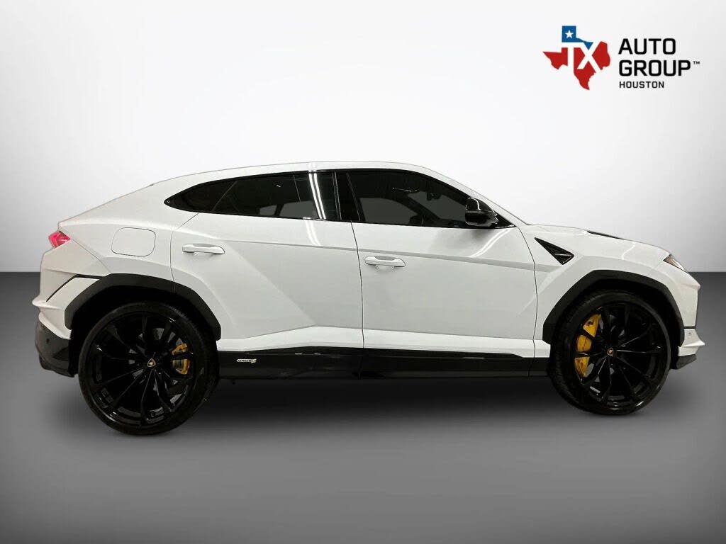 2024 Lamborghini Urus S AWD photo 8