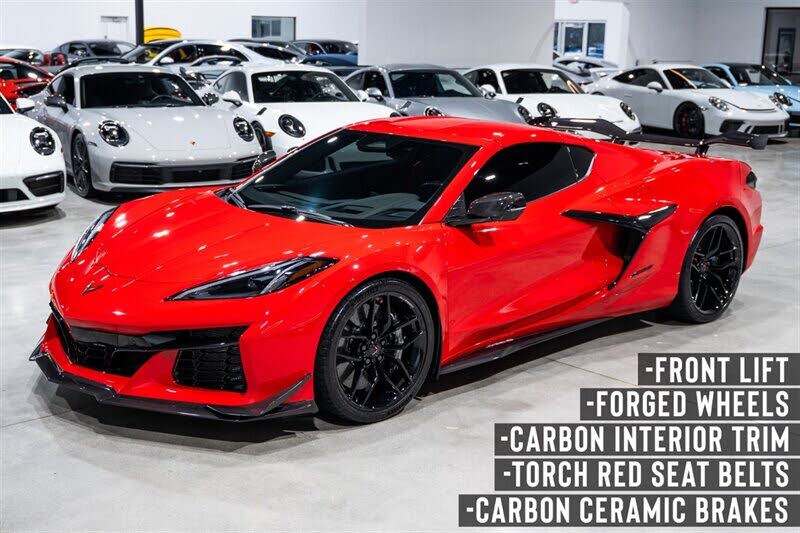 2025 Chevrolet Corvette Z06 3LZ Coupe RWD photo 2