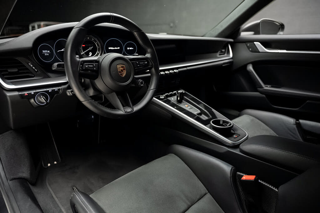 2024 Porsche 911 Turbo S Coupe AWD photo 2 of 24