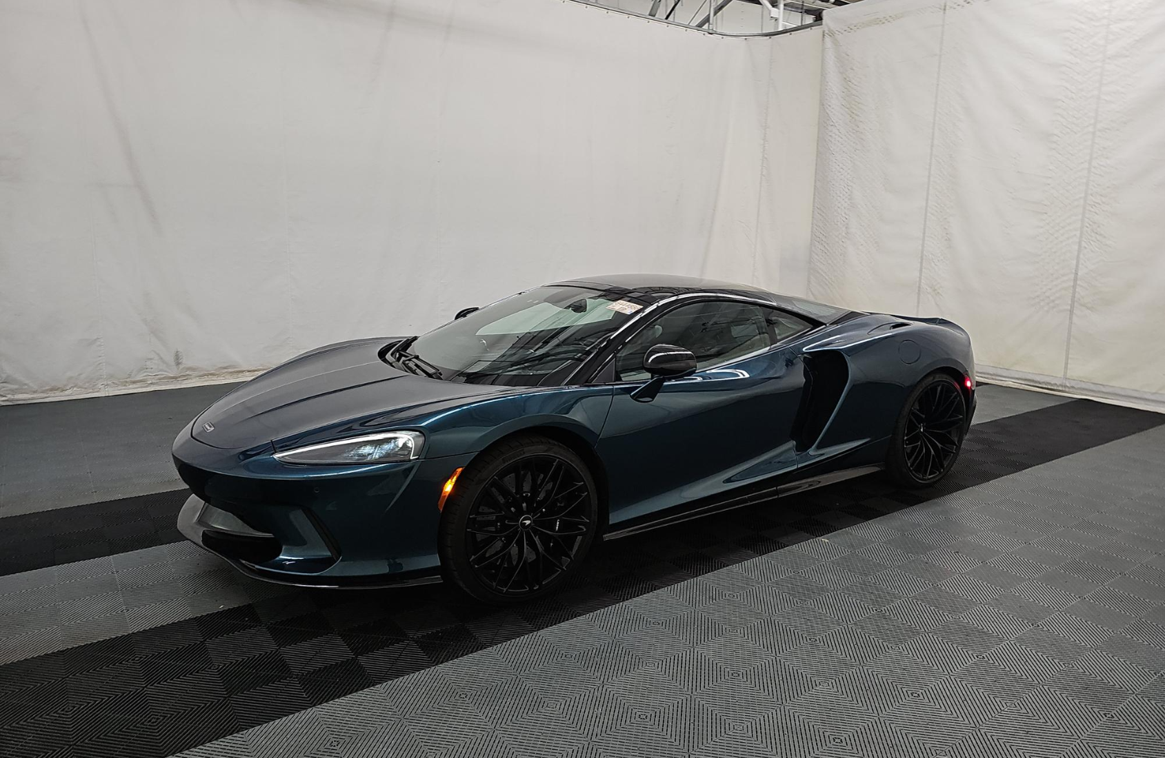 2023 McLaren GT RWD