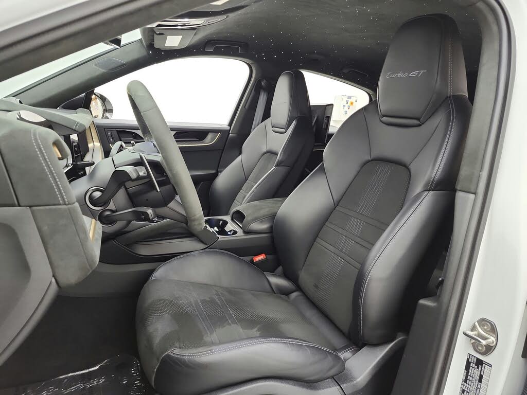 2024 Porsche Cayenne Turbo GT AWD photo 15 of 24