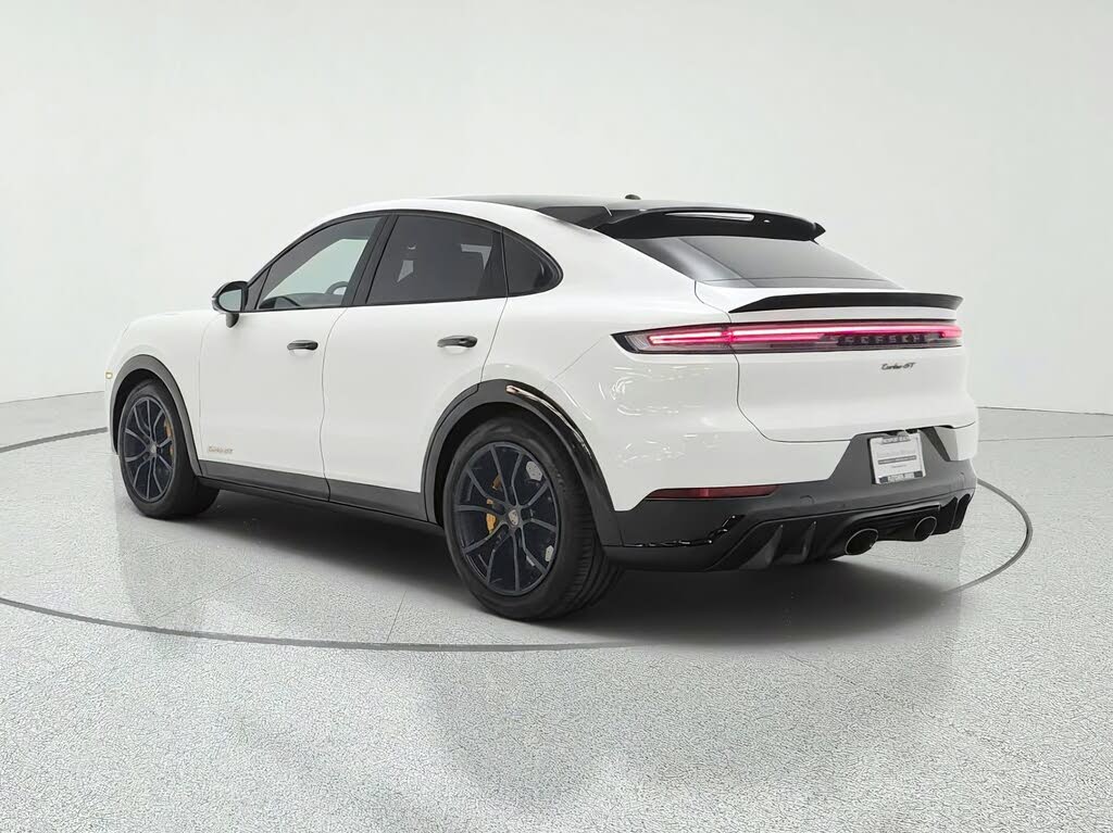 2024 Porsche Cayenne Turbo GT AWD photo 7 of 24