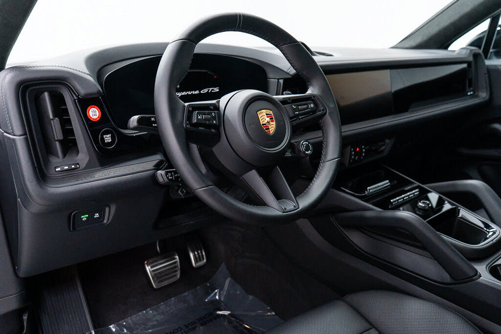 2026 Porsche Cayenne Coupe GTS AWD photo 14