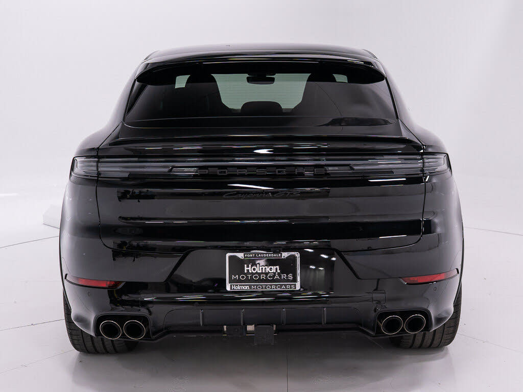 2026 Porsche Cayenne Coupe GTS AWD photo 4