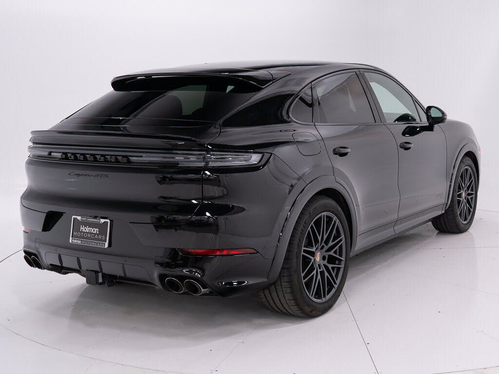 2026 Porsche Cayenne Coupe GTS AWD photo 5