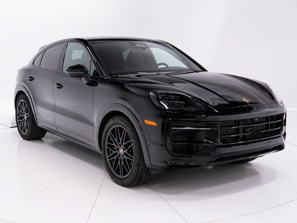 2026 Porsche Cayenne Coupe GTS AWD photo 7