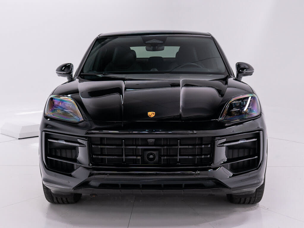 2026 Porsche Cayenne Coupe GTS AWD photo 8