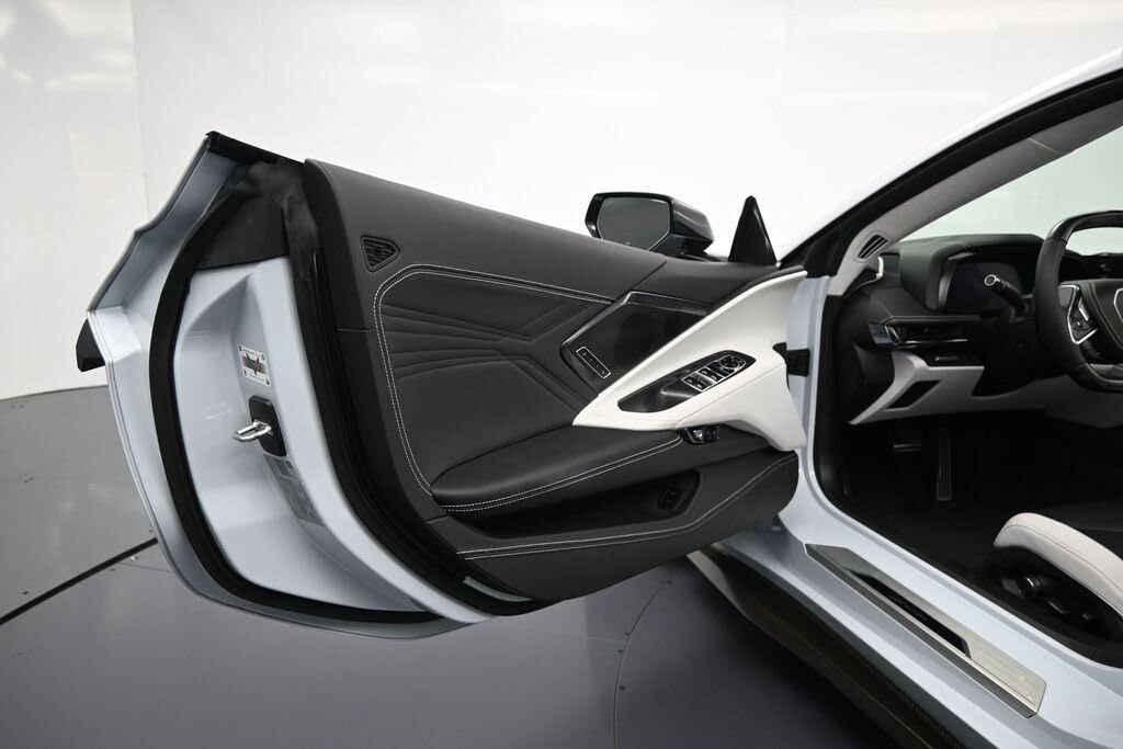 2024 Chevrolet Corvette Z06 3LZ Convertible RWD photo 12