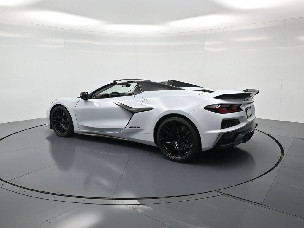2024 Chevrolet Corvette Z06 3LZ Convertible RWD photo 3