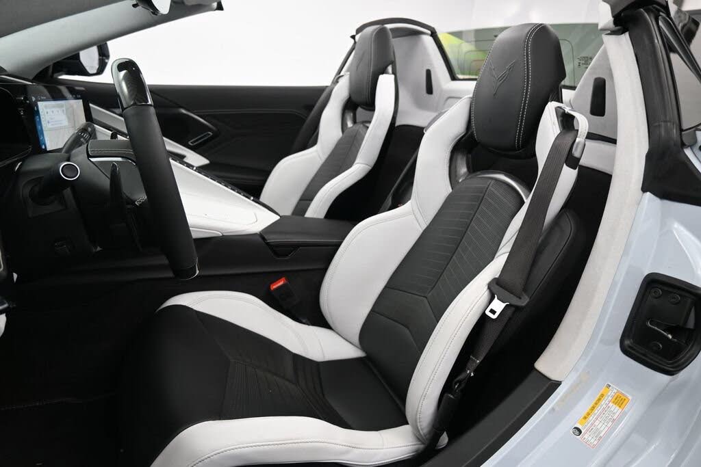 2024 Chevrolet Corvette Z06 3LZ Convertible RWD photo 5