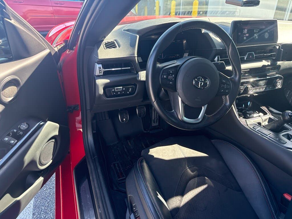 2024 Toyota Supra 3.0 RWD photo 11 of 17