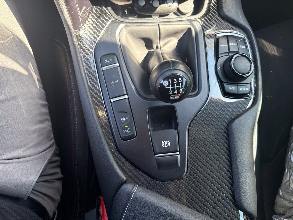 2024 Toyota Supra 3.0 RWD photo 13 of 17