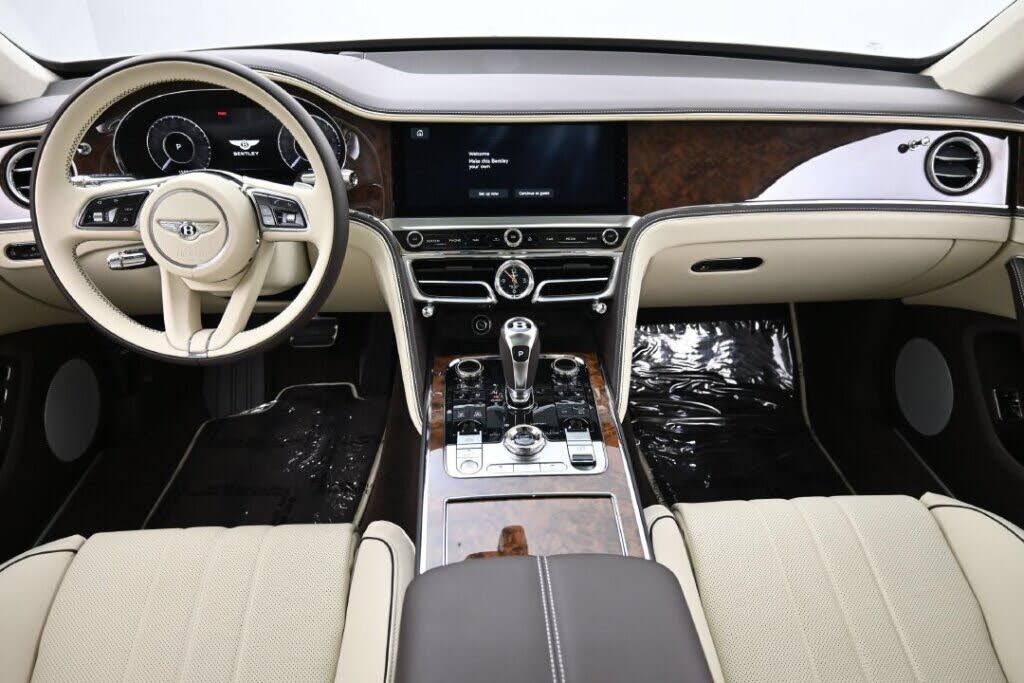 2027 Bentley Flying Spur photo 2