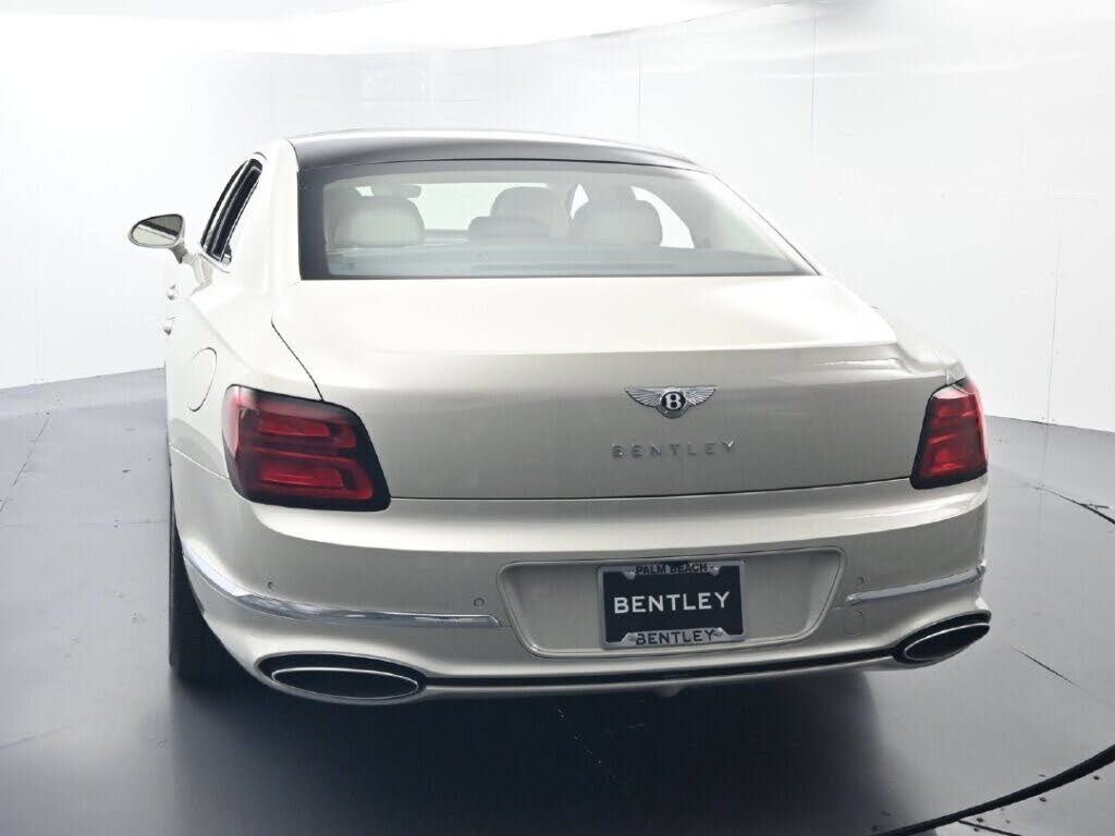 2027 Bentley Flying Spur photo 15