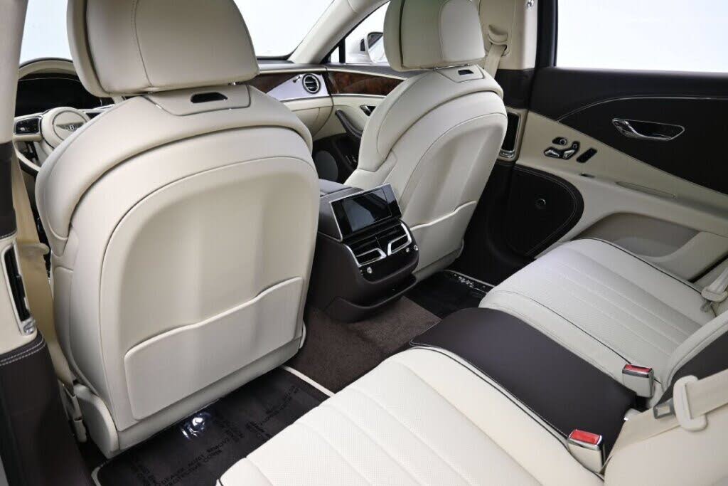 2027 Bentley Flying Spur photo 17