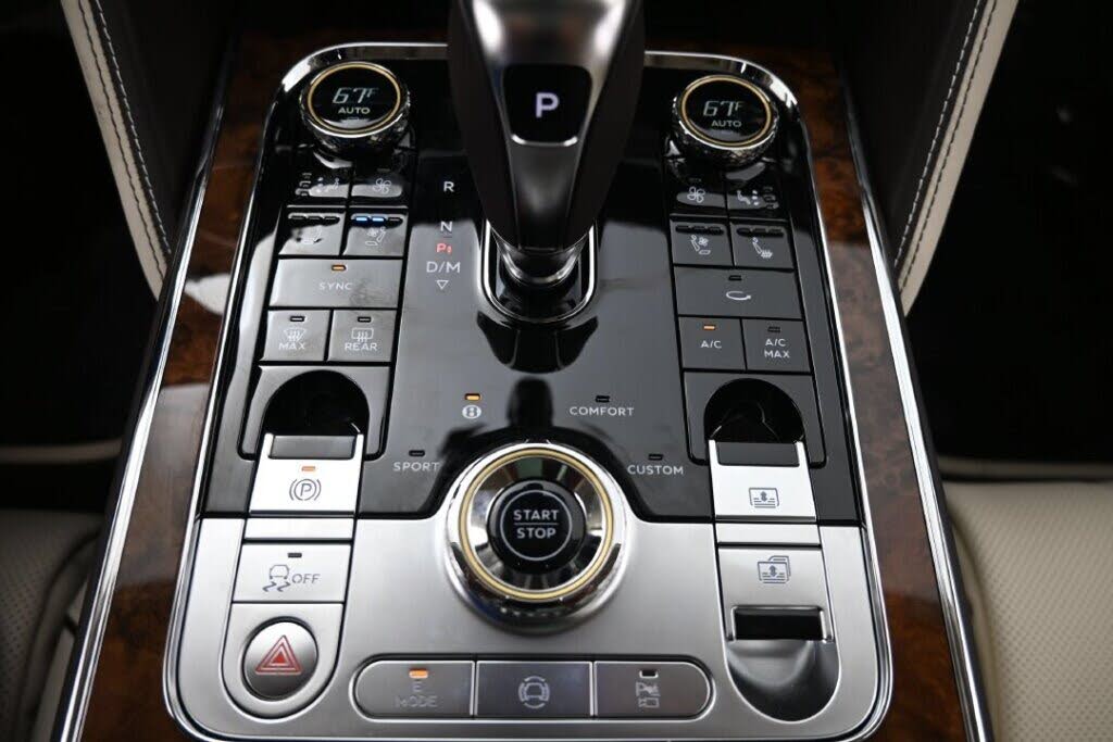 2027 Bentley Flying Spur photo 21