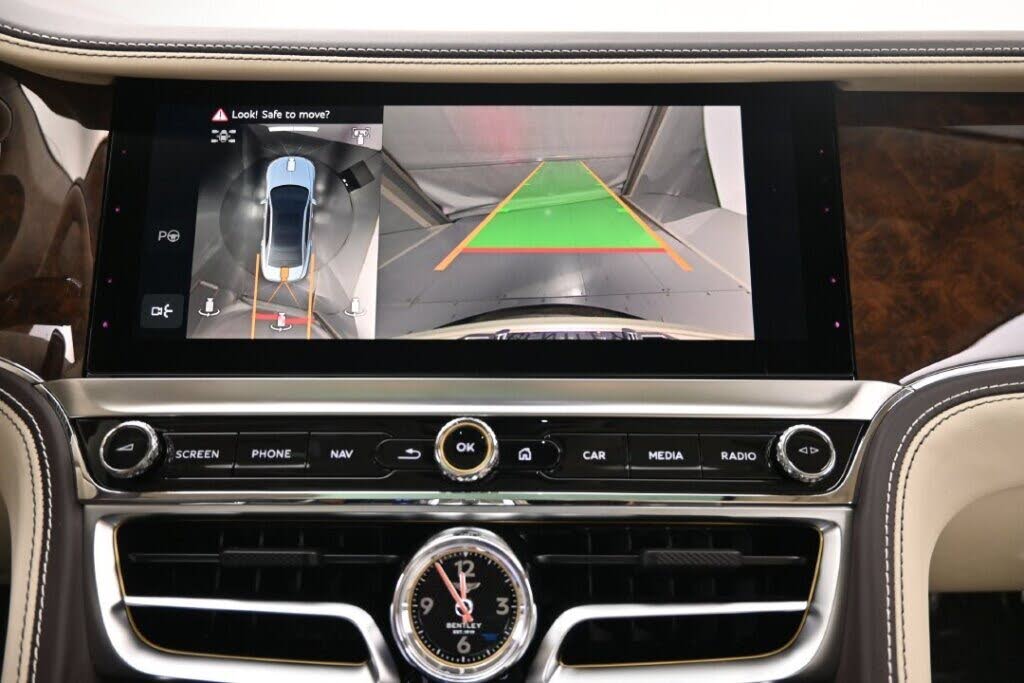 2027 Bentley Flying Spur photo 23