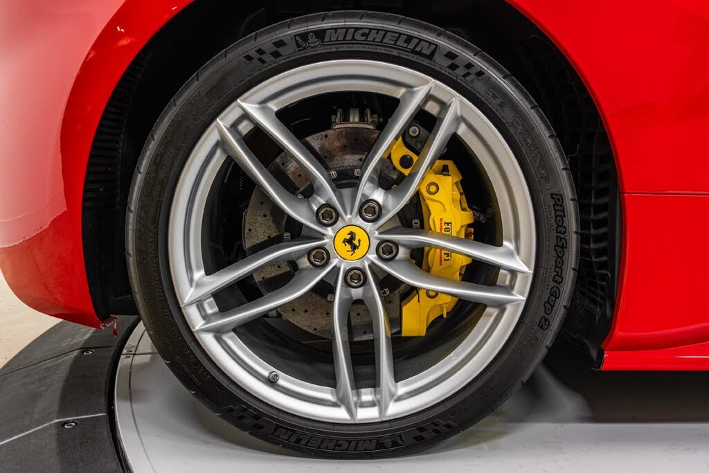 2018 Ferrari 488 Spider RWD photo 16