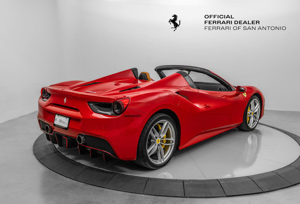 2018 Ferrari 488 Spider RWD photo 10