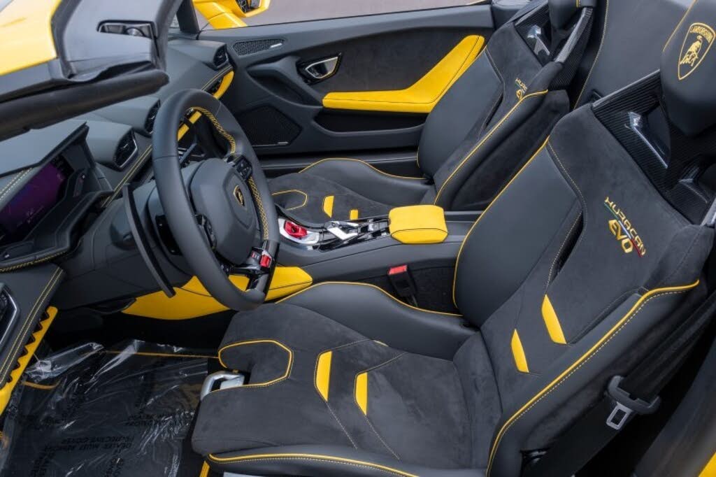 2024 Lamborghini Huracan EVO Spyder AWD photo 11