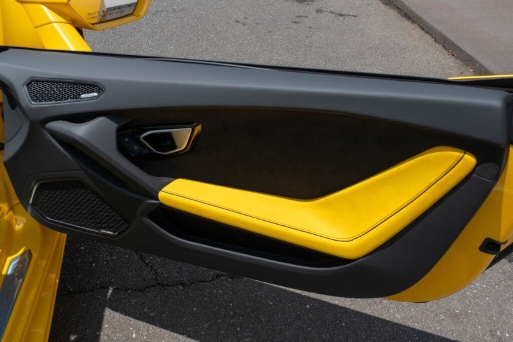 2024 Lamborghini Huracan EVO Spyder AWD photo 21
